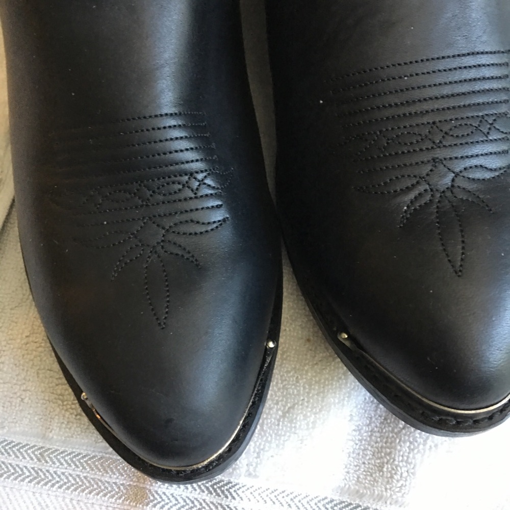 Road Wolf Black Slouch Boots